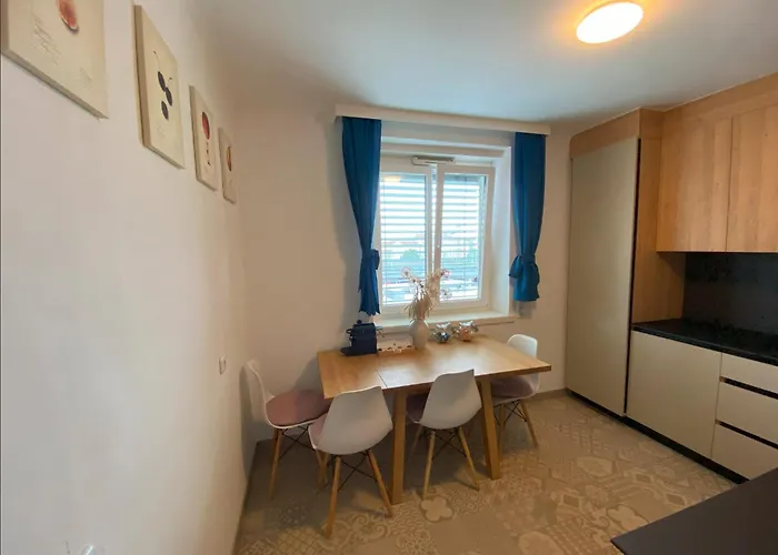 Anzotika Apartment, * Wien