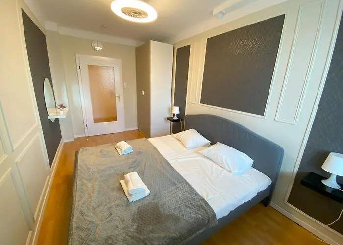 Anzotika Apartment, Apartment *