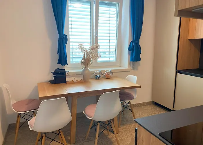 Anzotika Apartment, Apartment